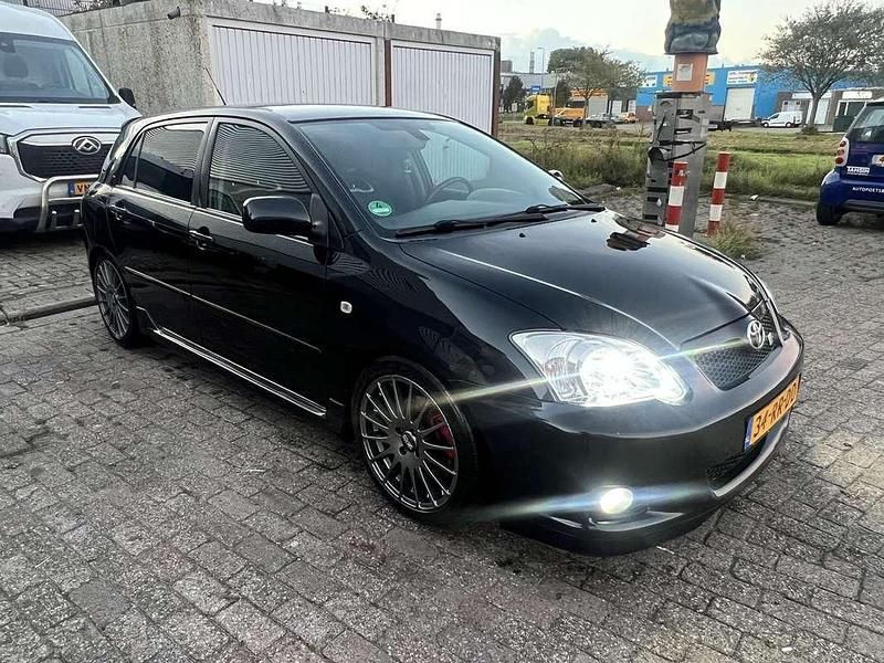 Gebruikt 2005 Toyota Corolla Sedan | € 6.500 (Duur) - Afbeelding 1/4