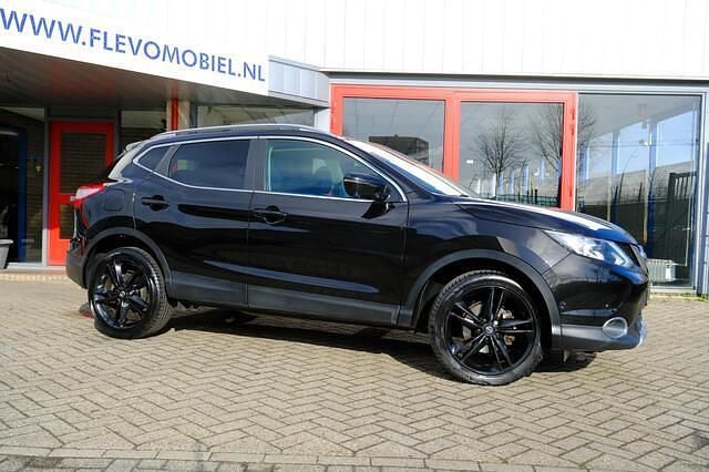 Occasion Nissan Qashqai Tekna+ 116 PK (85 kW) 2017 Zwart (metallic) SUV