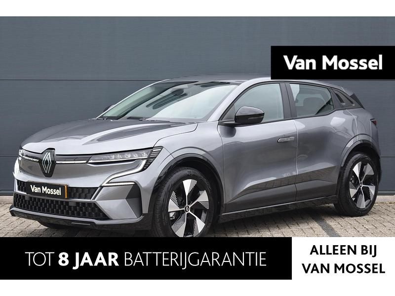 Grijs Nieuw 2025 Renault Mégane Equilibre Hatchback | € 41.240 (Eerlijke prijs) - Afbeelding 1/4