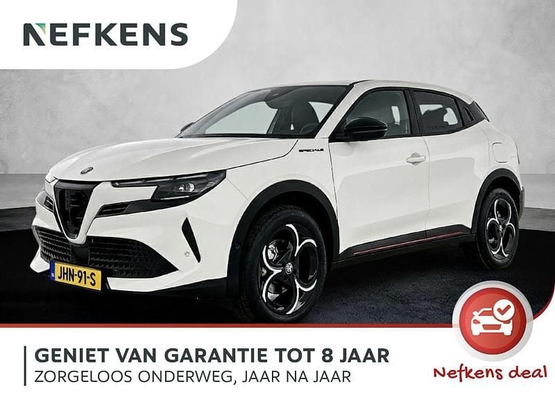 Wit Nieuw 2025 Alfa Romeo Junior Edizione Speciale SUV | € 36.695 (Goede deal) - Afbeelding 1/4