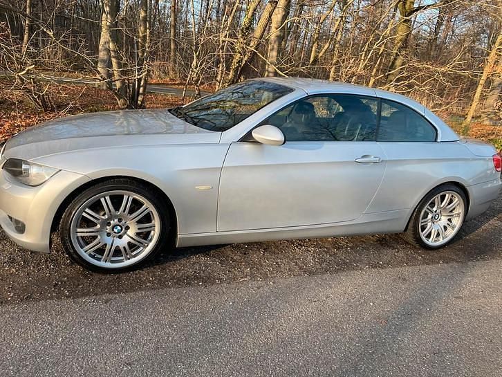 Occasion 2009 BMW 325 Cabriolet | € 8.900 (Super prijs) - Afbeelding 1/4
