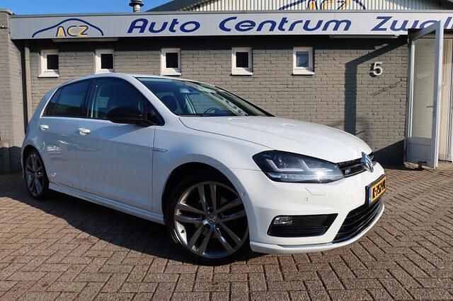 Occasion VW Golf VII Edition 123 PK (90 kW) 2014 Wit Hatchback