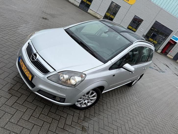 Occasion Opel Zafira Enjoy 150 PK (110 kW) 2005 Grijs MPV