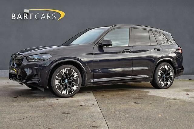 Zwart Gebruikt 2021 BMW iX3 Impressive SUV | € 39.950 (Iets duurder) - Afbeelding 1/4