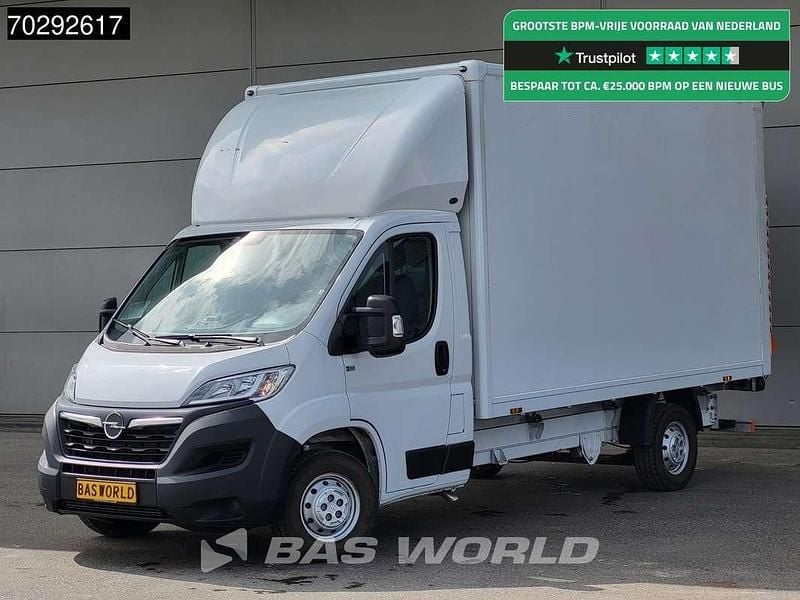 Wit Gebruikt 2023 Opel Movano Van | € 24.300 (Eerlijke prijs) - Afbeelding 1/3