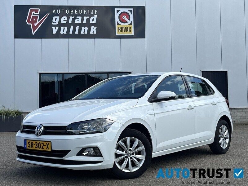 Wit Gebruikt 2018 VW Polo Comfortline Hatchback | € 11.950 (Eerlijke prijs) - Afbeelding 1/4