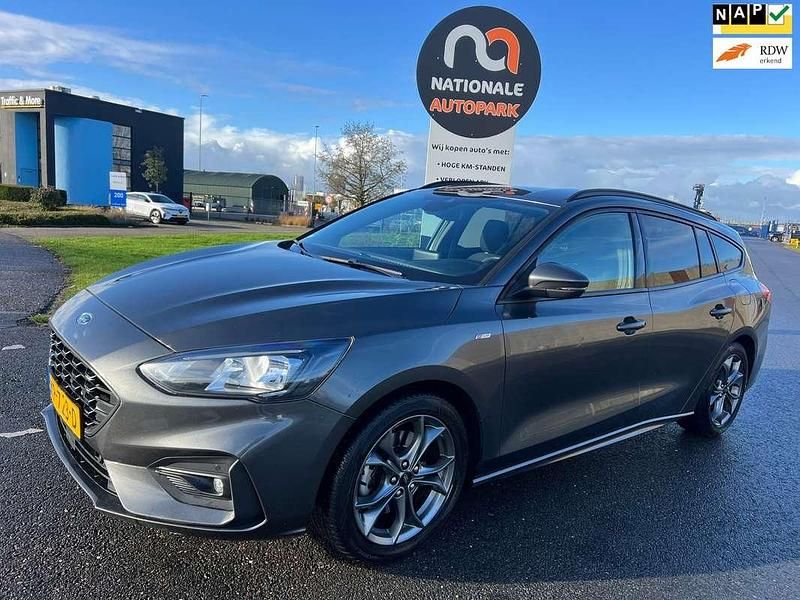 Grijs Occasion 2019 Ford Focus Business Edition Stationwagen | € 7.564 - Afbeelding 1/4