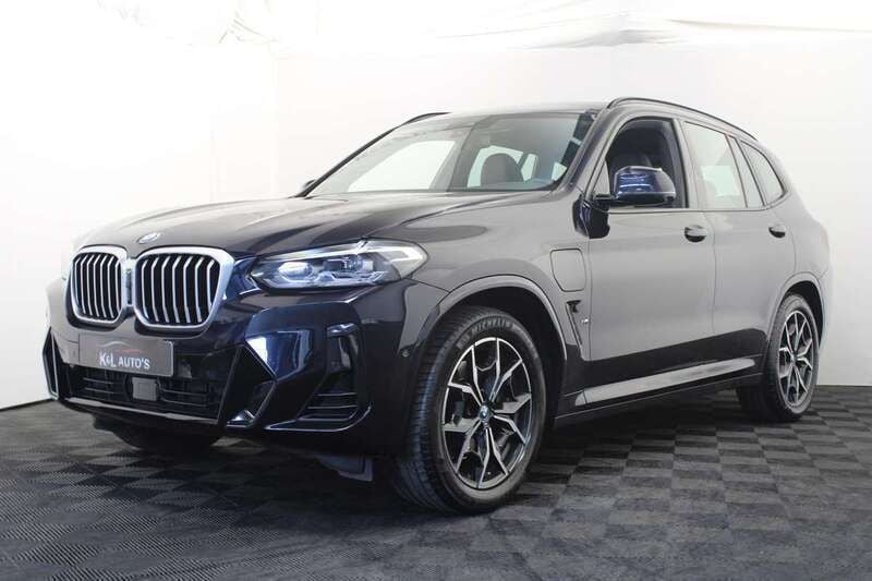 Blauw, metallic lak Gebruikt 2022 BMW X3 Executive SUV | € 42.999 (Super prijs) - Afbeelding 1/4