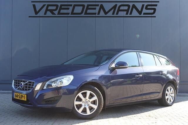 Blauw Gebruikt 2011 Volvo V60 Kinetic Stationwagen | € 6.750 (Super prijs) - Afbeelding 1/4