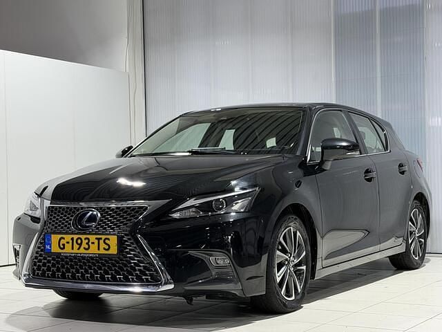 Occasion Lexus CT200h Sport Line 136 PK (100 kW) 2020 Zwart Hatchback