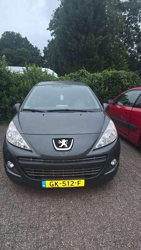 Grijs Gebruikt 2011 Peugeot 207 Hatchback | € 2.800 (Eerlijke prijs) - Afbeelding 1/4