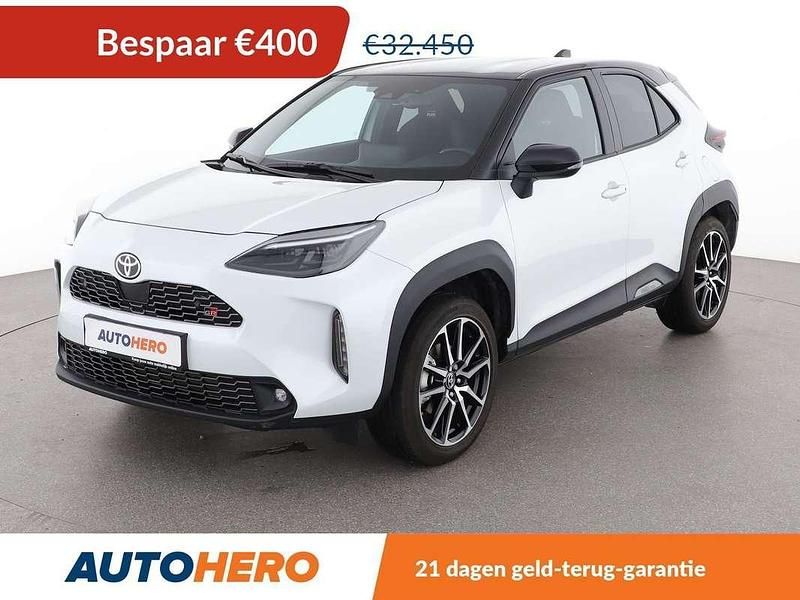 Wit Occasion 2024 Toyota Yaris Cross Sport SUV | € 32.249 (Eerlijke prijs) - Afbeelding 1/3