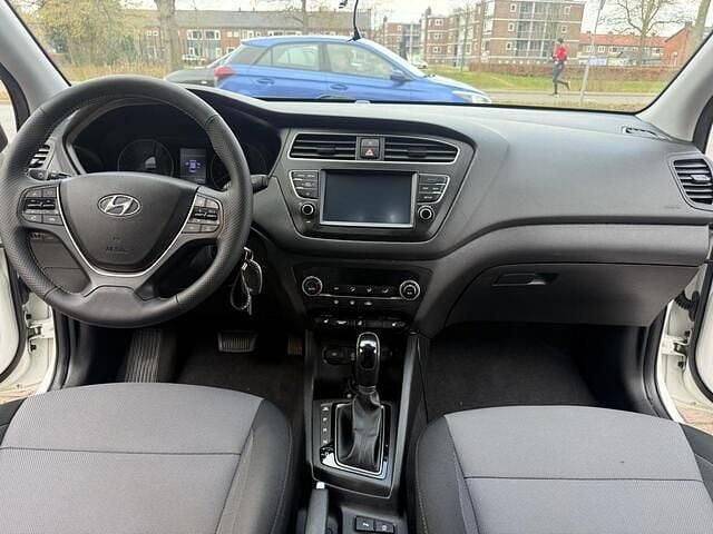 Occasion Hyundai i20 Comfort 101 PK (74 kW) 2018 Wit Hatchback