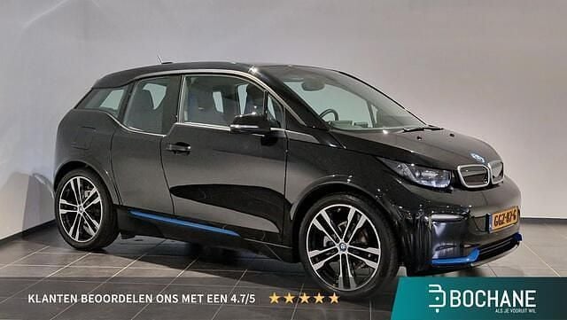 Zwart Gebruikt 2022 BMW i3 Hatchback | € 23.945 (Eerlijke prijs) - Afbeelding 1/4