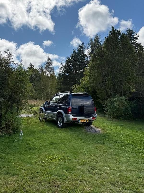 Gebruikt 2003 Suzuki Grand Vitara Limited | € 7.399 (Eerlijke prijs) - Afbeelding 1/4