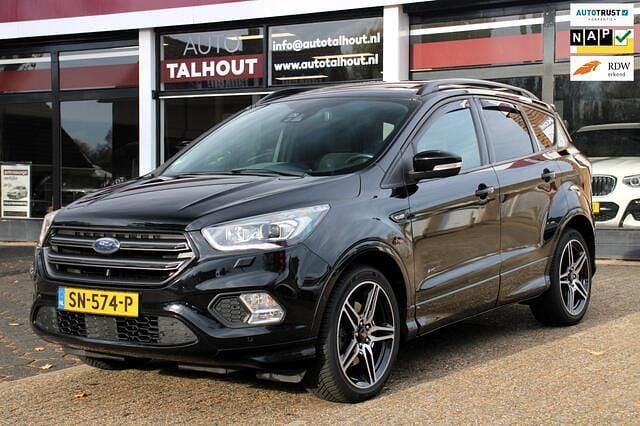 Zwart Gebruikt 2018 Ford Kuga ST-Line SUV | € 17.950 (Eerlijke prijs) - Afbeelding 1/4