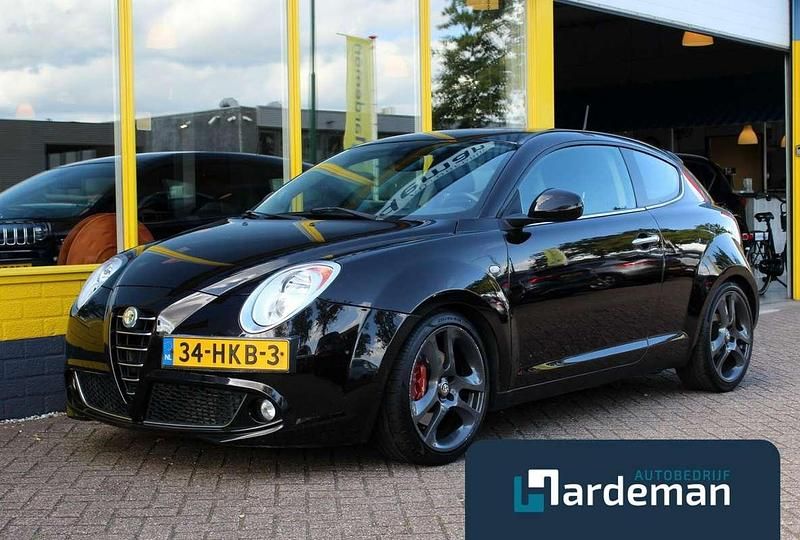 Zwart, metallic lak Gebruikt 2009 Alfa Romeo MiTo Hatchback | € 5.490 (Iets duurder) - Afbeelding 1/4
