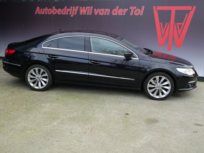 Zwart Gebruikt 2010 VW Passat Sedan | € 8.490 - Afbeelding 1/4