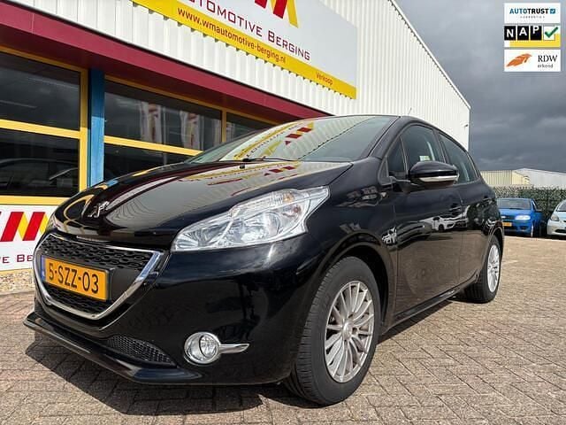 Zwart Gebruikt 2014 Peugeot 208 Envy Hatchback | € 4.499 (Goede deal) - Afbeelding 1/4