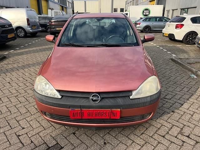Occasion Opel Corsa Elegance 90 PK (66 kW) 2001 Rood Hatchback