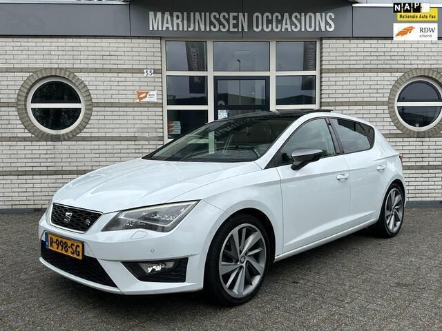 Wit Gebruikt 2013 Seat Leon FR Hatchback | € 9.995 (Iets duurder) - Afbeelding 1/4