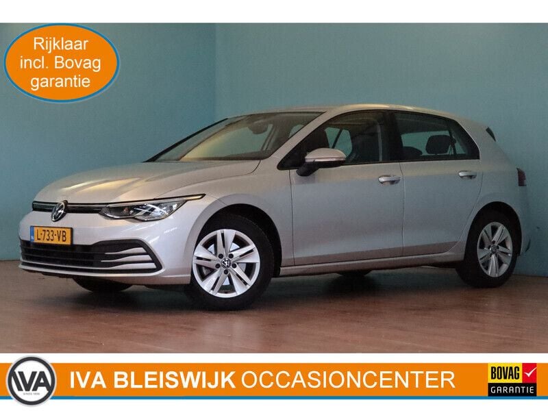 Zilver Gebruikt 2021 VW Golf VIII Life Hatchback | € 18.900 (Goede deal) - Afbeelding 1/3