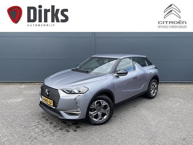 Zilver, metallic lak Gebruikt 2019 DS Automobiles DS3 Crossback Business SUV | € 15.945 (Eerlijke prijs) - Afbeelding 1/4