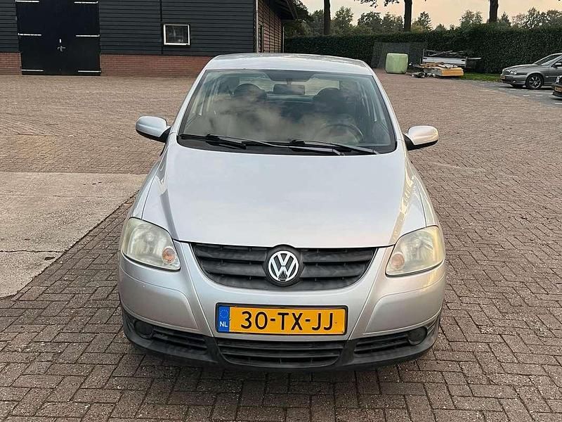 Occasion VW Fox Trendline 54 PK (39 kW) 2007 Zilver Hatchback