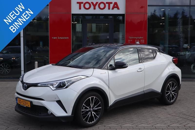 Wit Gebruikt 2018 Toyota C-HR Executive SUV | € 18.700 (Eerlijke prijs) - Afbeelding 1/4