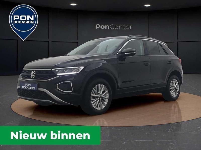 Zwart Gebruikt 2024 VW T-Roc Life SUV | € 26.950 (Goede deal) - Afbeelding 1/3