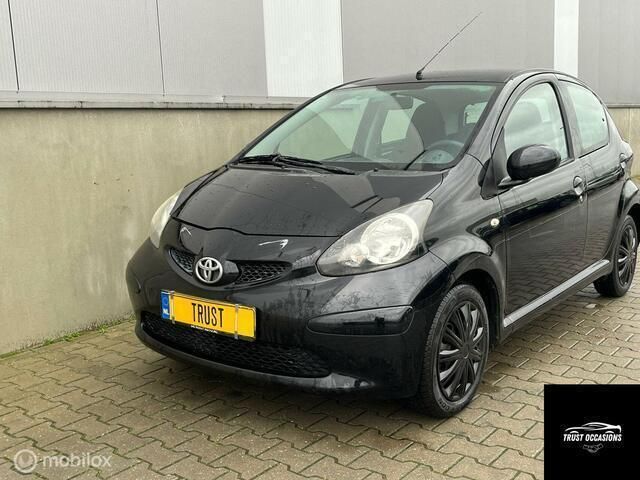 Occasion Toyota Aygo Sport 68 PK (50 kW) 2007 Zwart Hatchback