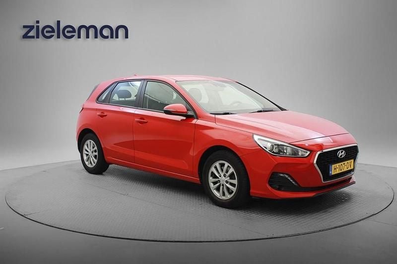 Rood Gebruikt 2020 Hyundai i30 Comfort Hatchback | € 13.845 (Goede deal) - Afbeelding 1/4