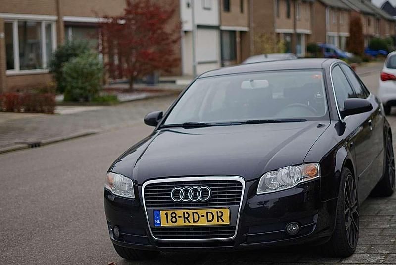 Zwart Gebruikt 2005 Audi A4 Sedan | € 4.299 (Eerlijke prijs) - Afbeelding 1/4