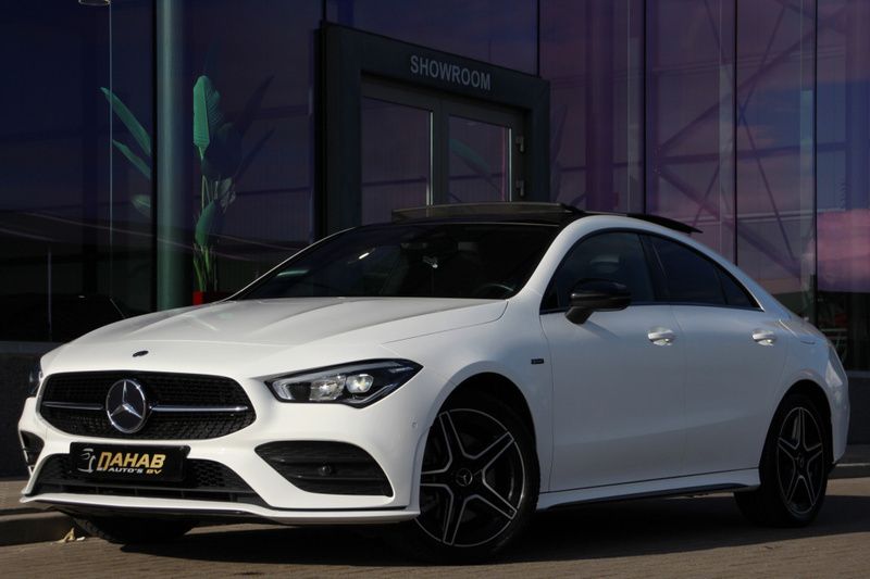Wit Gebruikt 2020 Mercedes CLA250e AMG Sedan | € 36.900 (Eerlijke prijs) - Afbeelding 1/4