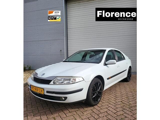 Wit Gebruikt 2002 Renault Laguna II Expression Hatchback | € 1.599 (Goede deal) - Afbeelding 1/4