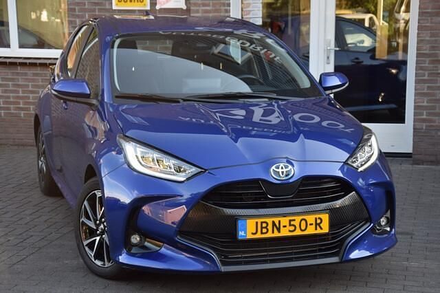 Occasion Toyota Yaris 93 PK (68 kW) 2022 Blauw Hatchback