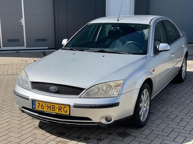 Grijs Gebruikt 2001 Ford Mondeo Hatchback | € 999 (Eerlijke prijs) - Afbeelding 1/4