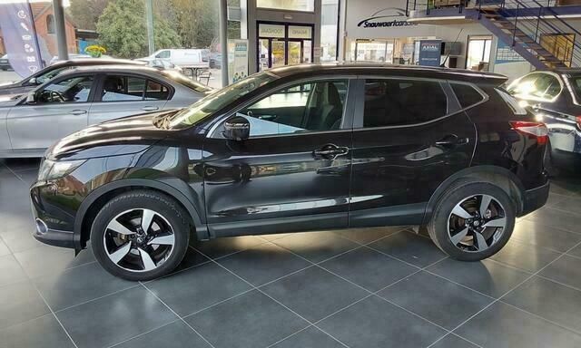 Zwart Gebruikt 2016 Nissan Qashqai SUV | € 16.700 (Eerlijke prijs) - Afbeelding 1/4