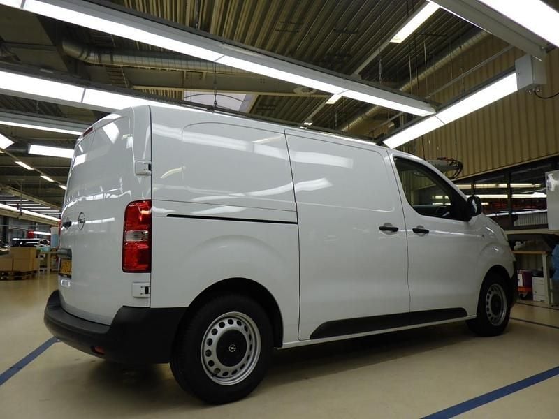 Nieuw Opel Vivaro-e Combi 100 kW (136 PK) 2025 Wit Van