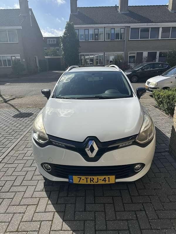 Gebruikt 2014 Renault Clio GrandTour Luxe Stationwagen | € 8.000 (Iets duurder) - Afbeelding 1/4