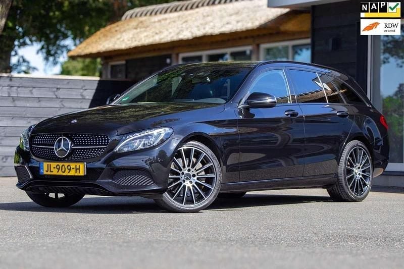 Zwart Gebruikt 2016 Mercedes C350e AMG line Stationwagen | € 19.890 (Iets duurder) - Afbeelding 1/4