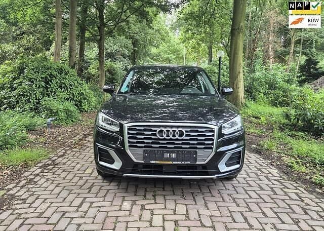 Zwart Occasion 2019 Audi Q2 Design SUV | € 20.885 (Eerlijke prijs) - Afbeelding 1/4