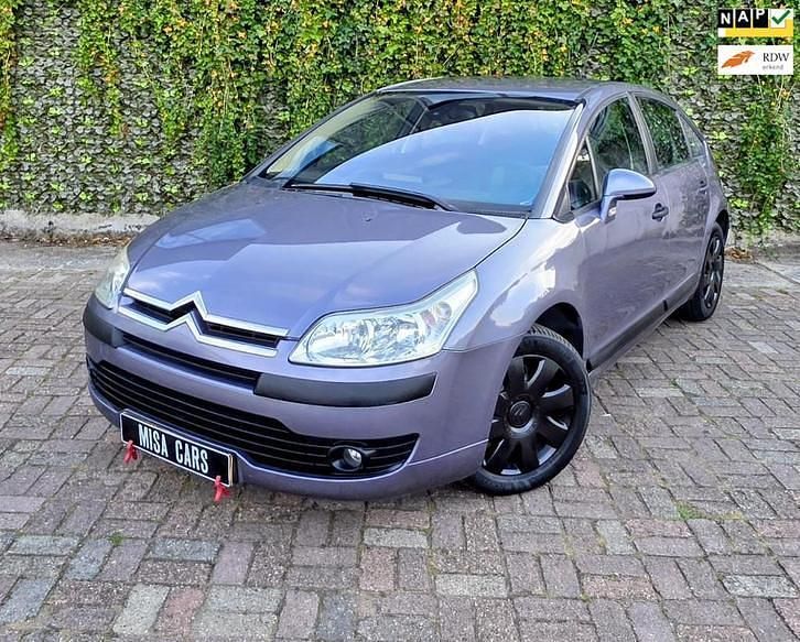 Gebruikt 2005 Citroën C4 Prestige | € 2.435 - Afbeelding 1/4