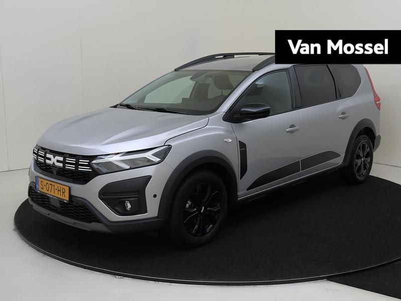 Grijs, metallic lak Gebruikt 2023 Dacia Jogger Extreme MPV | € 24.745 (Duur) - Afbeelding 1/4