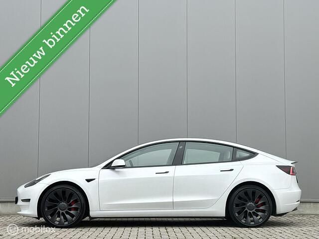 Wit Gebruikt 2021 Tesla Model 3 Performance Sedan | € 27.995 (Eerlijke prijs) - Afbeelding 1/3