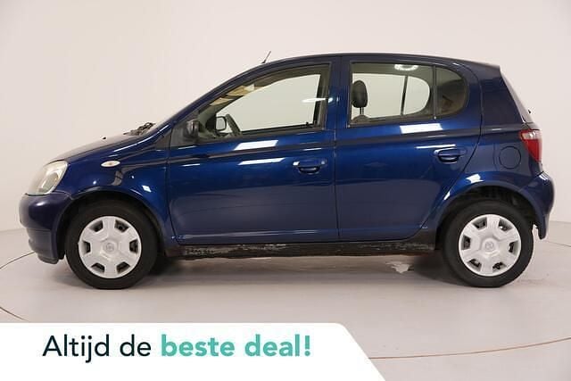 Blauw, metallic lak Gebruikt 1999 Toyota Yaris Terra Hatchback | € 1.250 (Eerlijke prijs) - Afbeelding 1/4