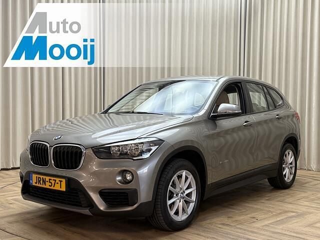 Grijs Gebruikt 2016 BMW X1 SUV | € 17.950 (Goede deal) - Afbeelding 1/4