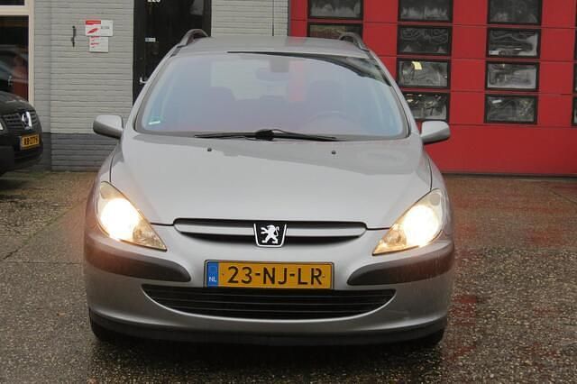 Occasion Peugeot 307 136 PK (100 kW) 2003 Grijs Stationwagen
