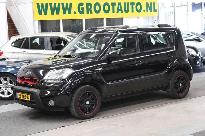 Zwart Gebruikt 2009 Kia Soul 2 SUV | € 3.444 (Goede deal) - Afbeelding 1/4
