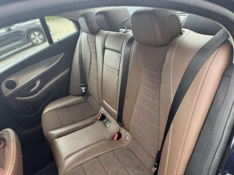 Occasion Mercedes E300 Premium 194 PK (142 kW) 2019 Blauw Sedan